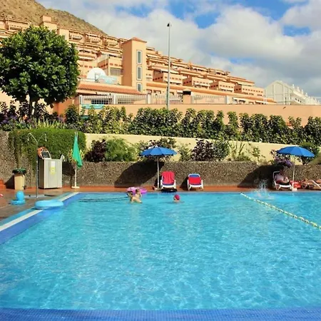 Castle Harbour Duplex - Pool & Sea Views C116